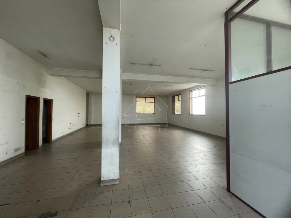 Loja para Arrendamento em Santa Maria da Feira, Travanca, Sanfins e Espargo Foto 1