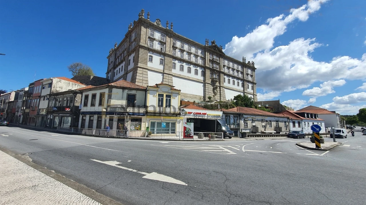 Prédio para Venda em Vila do Conde Foto 1