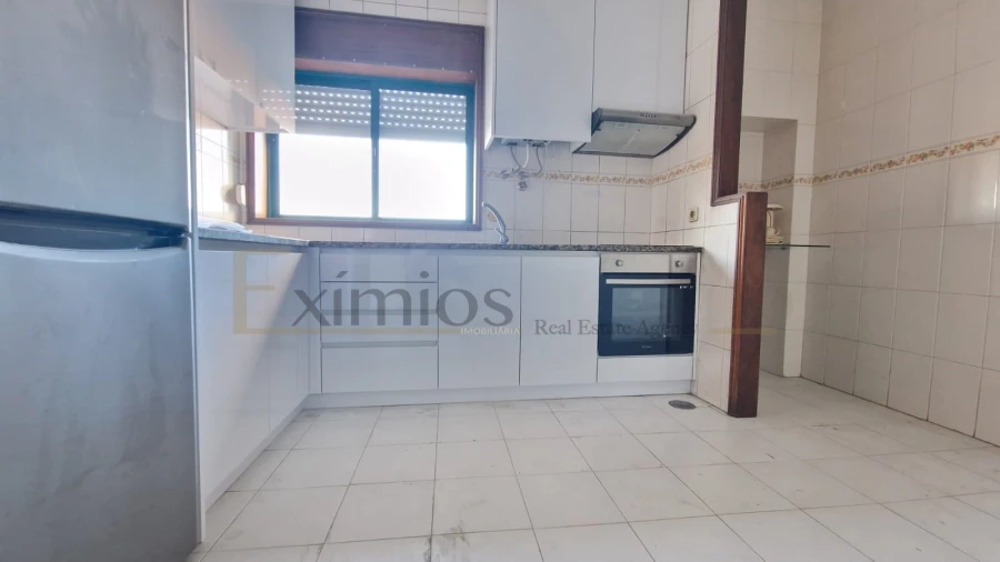 Apartamento T2 para Arrendamento em Aver-O-Mar, Amorim e Terroso Foto 3