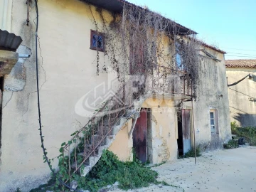 Moradia T3 para Venda em O. Azeméis, Riba-Ul, Ul, Macinhata Seixa, Madail