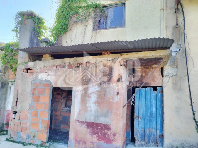 Moradia T3 para Venda em O. Azeméis, Riba-Ul, Ul, Macinhata Seixa, Madail Foto 8