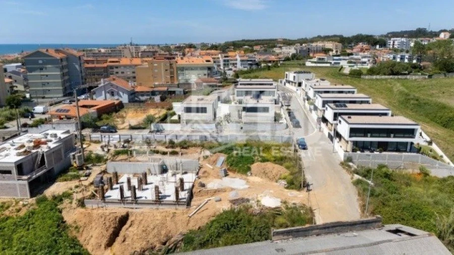 Moradia T3 para Venda em São Felix da Marinha Foto 17
