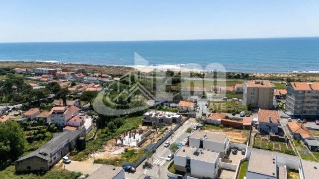 Moradia T3 para Venda em São Felix da Marinha Foto 18