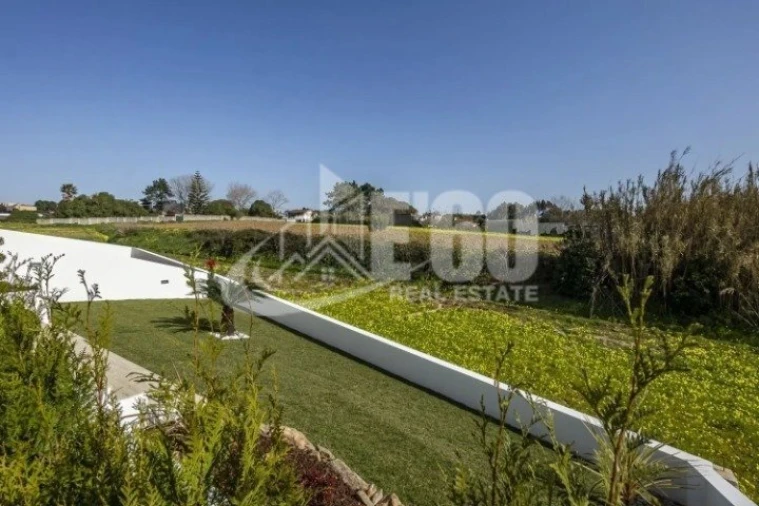 Moradia T3 para Venda em São Felix da Marinha Foto 7