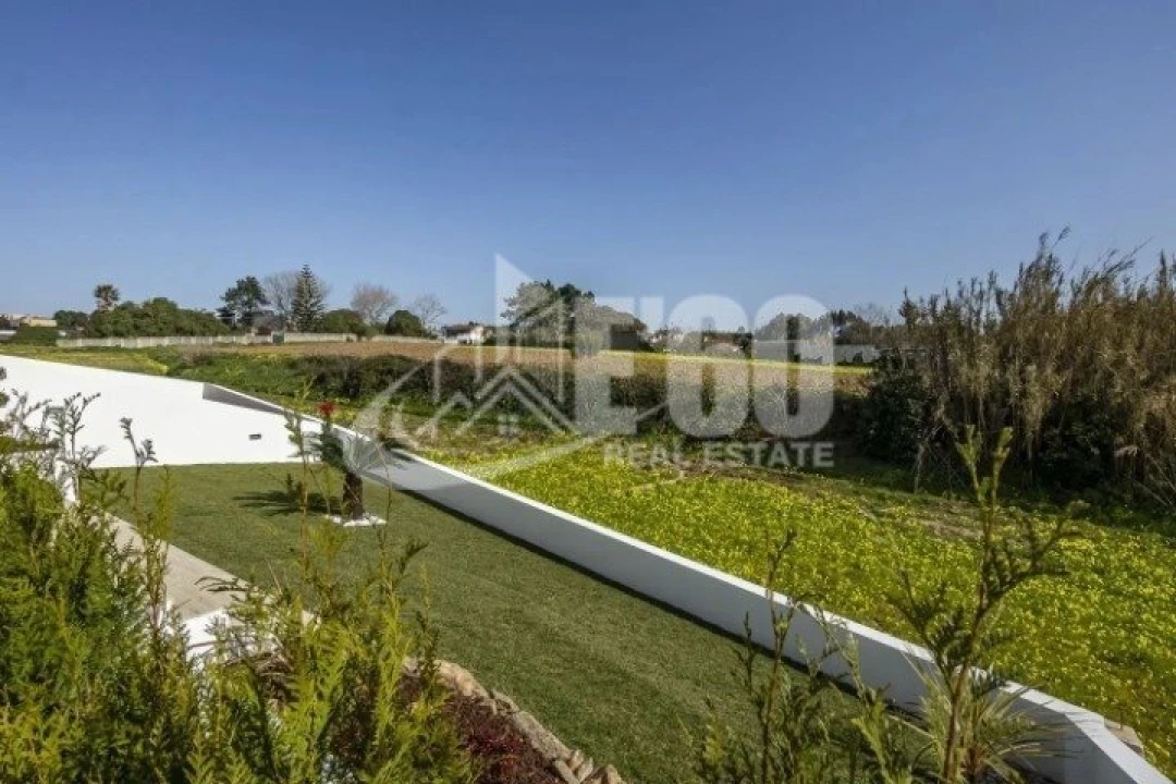 Moradia T3 para Venda em São Felix da Marinha Foto 7