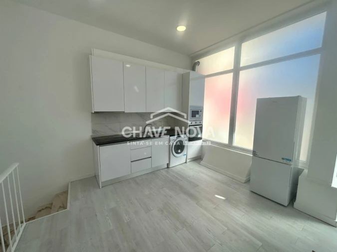 Loja para Venda em Laranjeiro e Feijó Foto 1