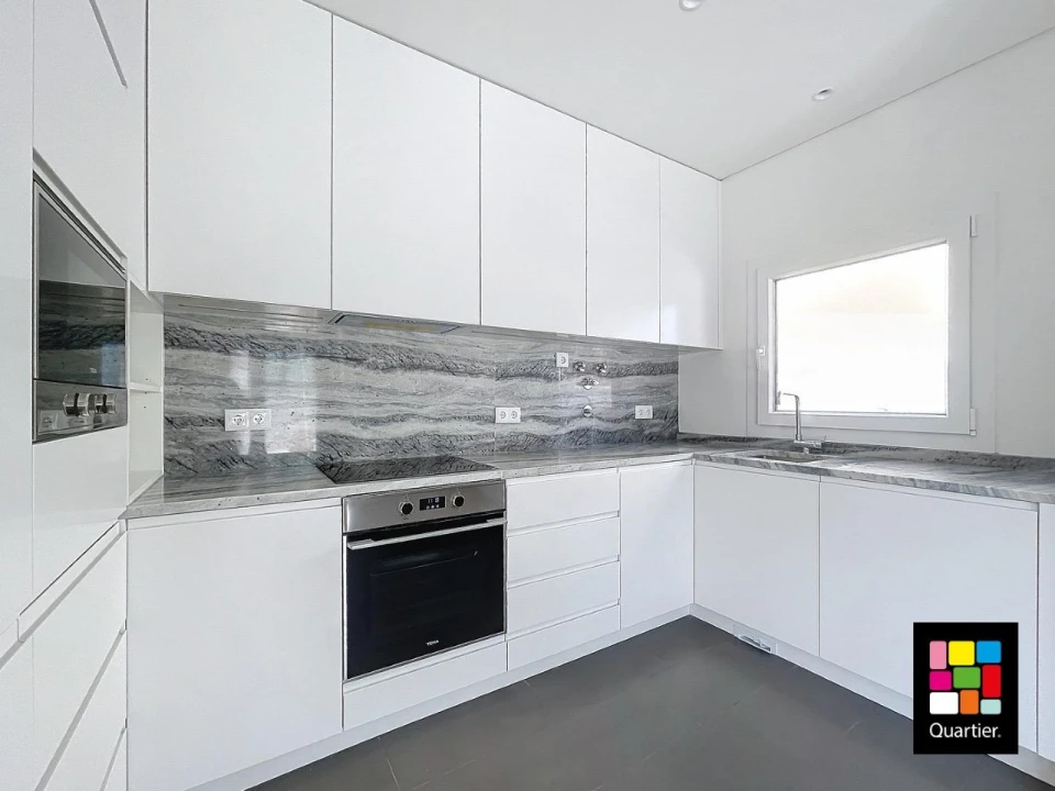 Moradia T3 para Venda em Laranjeiro e Feijó Foto 4