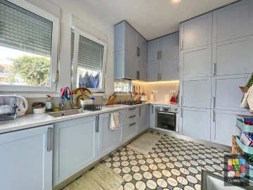 Apartamento T3 para Venda em Campolide