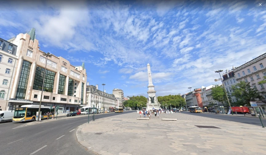 Loja para Arrendamento em Santo António Foto 1