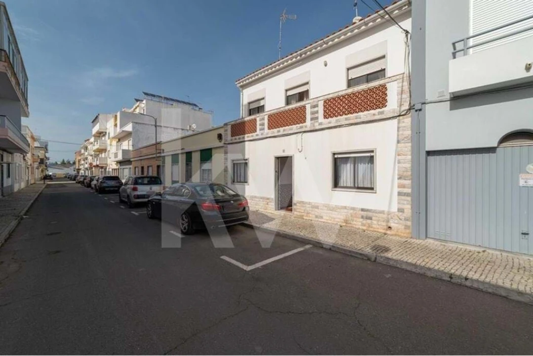 Moradia T5 para Venda em Vila Real de Santo Antonio Foto 3