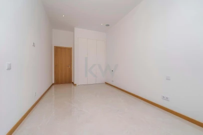 Moradia T4 para Venda em Loule (São Clemente)