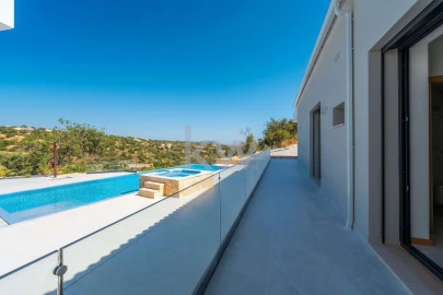 Moradia T4 para Venda em Loule (São Clemente)
