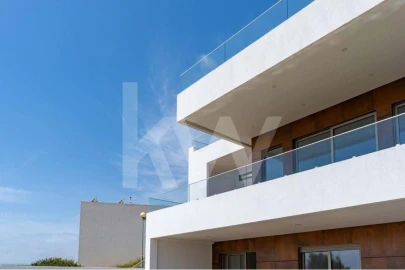 Moradia T3 para Venda em Mexilhoeira Grande