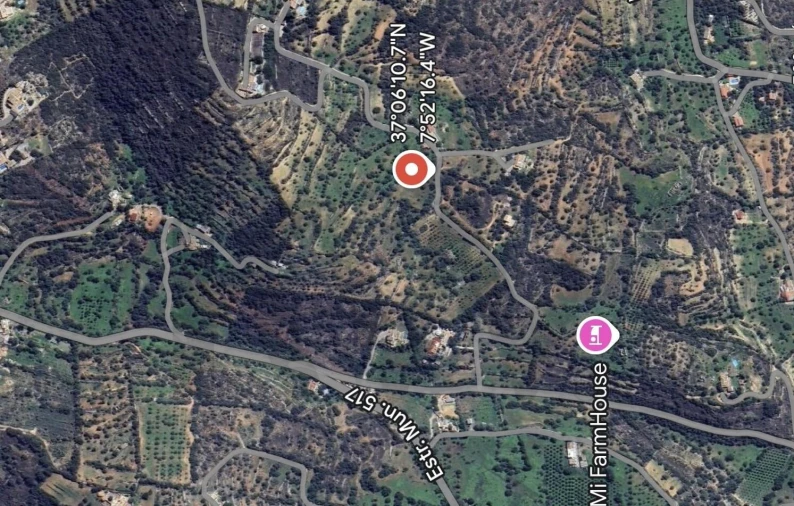 Moradia T4 para Venda em Santa Barbara de Nexe Foto 25