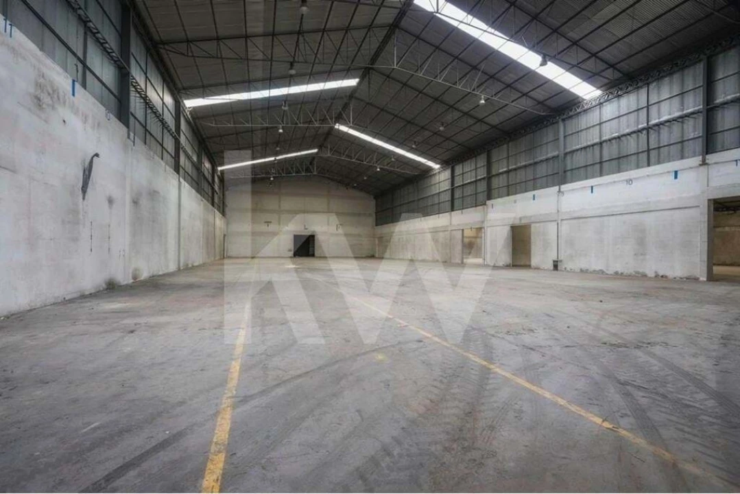 Armazém para Venda em Além da Ribeira e Pedreira Foto 39