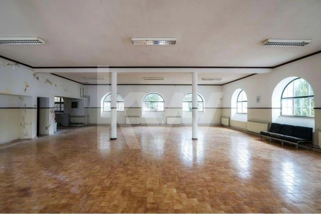 Armazém para Venda em Além da Ribeira e Pedreira Foto 27