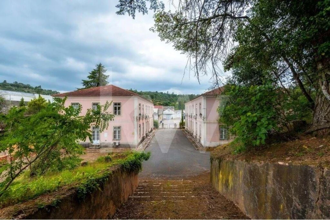 Armazém para Venda em Além da Ribeira e Pedreira Foto 62