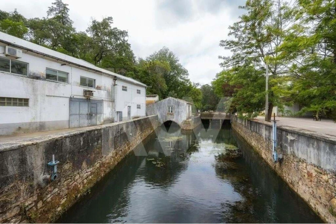 Armazém para Venda em Além da Ribeira e Pedreira Foto 41