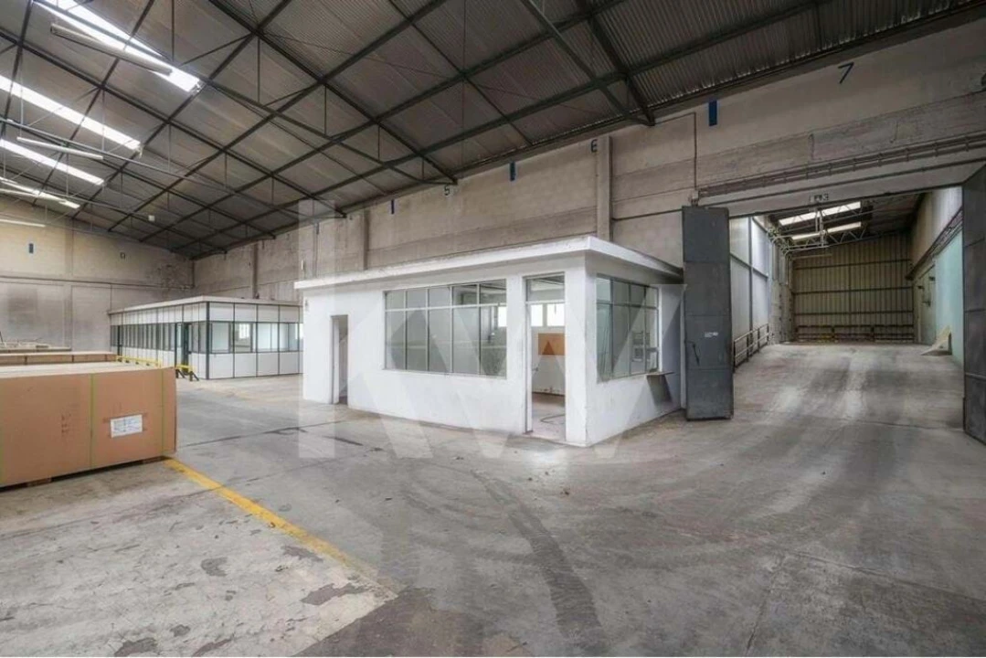 Armazém para Venda em Além da Ribeira e Pedreira Foto 30