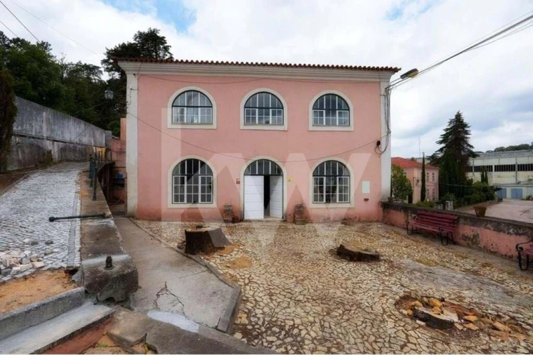 Armazém para Venda em Além da Ribeira e Pedreira Foto 28