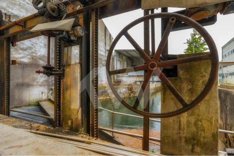 Armazém para Venda em Além da Ribeira e Pedreira Foto 19