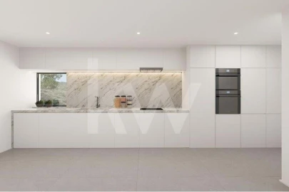 Moradia T5 para Venda em Santa Barbara de Nexe