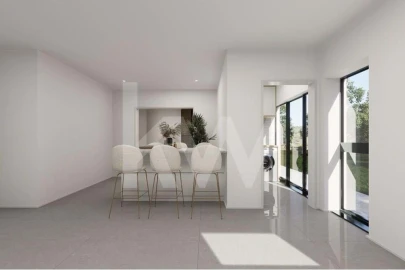Moradia T5 para Venda em Santa Barbara de Nexe