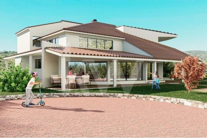 Moradia T5 para Venda em Santa Barbara de Nexe