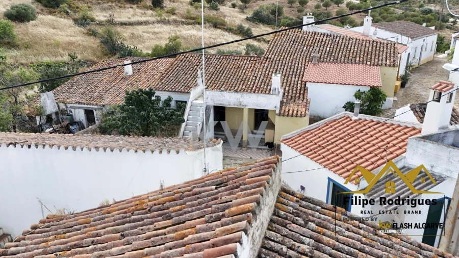 Moradia T4 para Venda em Odeleite Foto 4