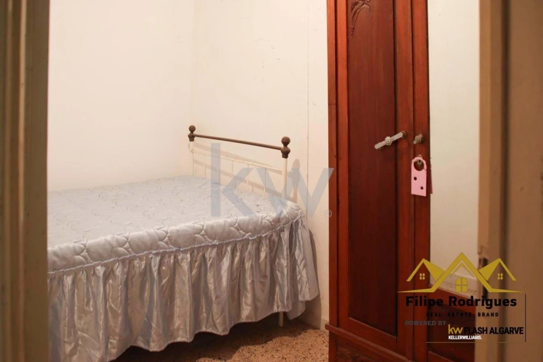 Moradia T4 para Venda em Odeleite Foto 11