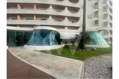 Negócio para Venda em Albufeira e Olhos de Água