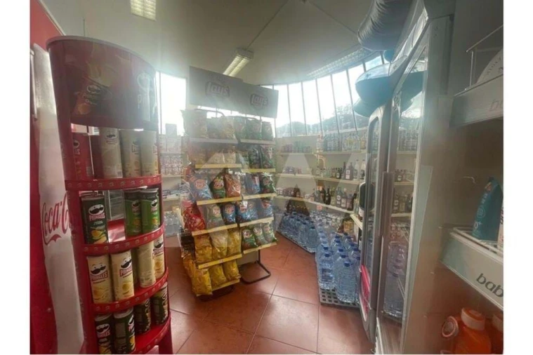 Negócio para Venda em Albufeira e Olhos de Água Foto 3