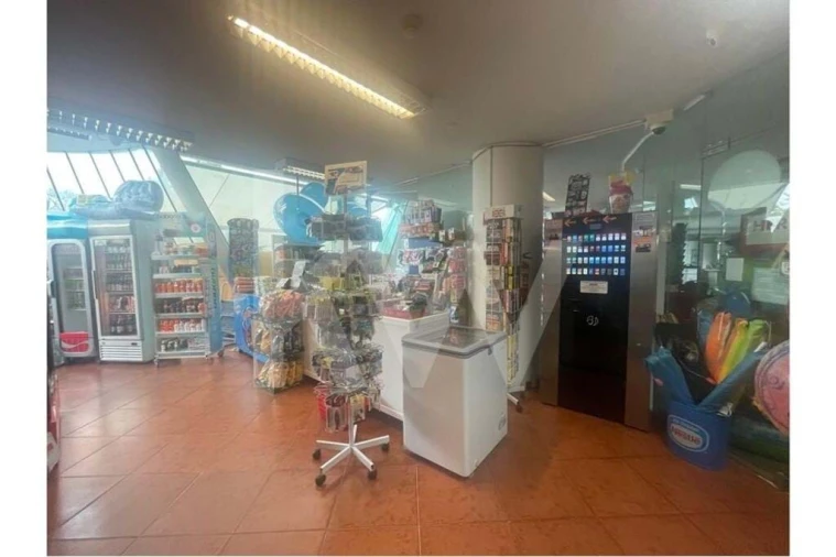 Negócio para Venda em Albufeira e Olhos de Água Foto 2