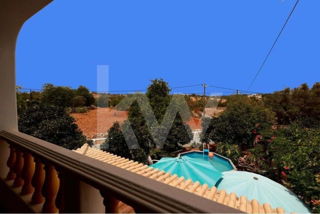 Moradia T4 para Venda em Ferreiras Foto 42