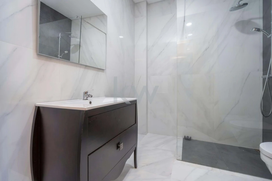 Apartamento T1 para Venda em Albufeira e Olhos de Água Foto 44