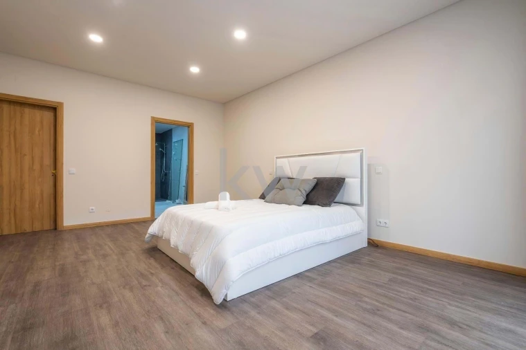 Apartamento T1 para Venda em Albufeira e Olhos de Água Foto 34