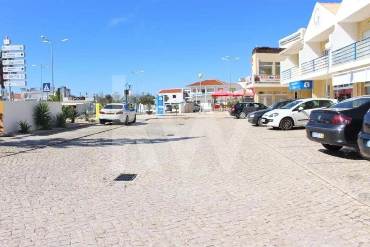 Negócio para Venda em Guia Foto 4