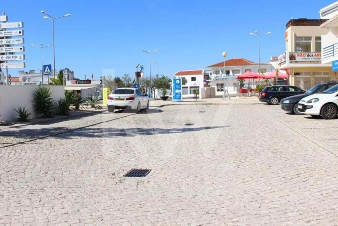 Negócio para Venda em Guia Foto 11