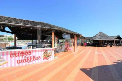 Negócio para Venda em Albufeira e Olhos de Água