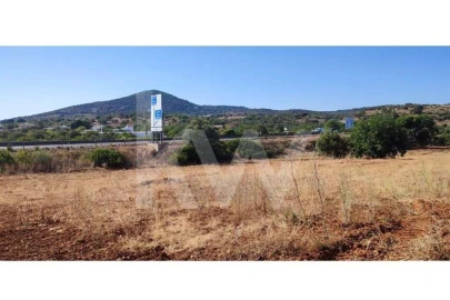 Terreno para Venda em Santa Barbara de Nexe