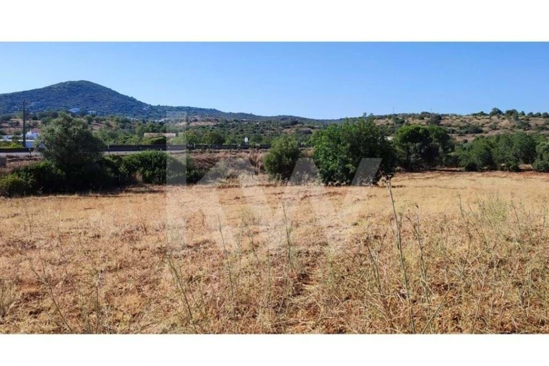 Terreno para Venda em Santa Barbara de Nexe Foto 6