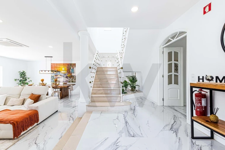 Moradia T4 para Venda em Porches Foto 7