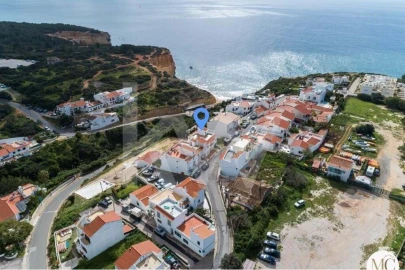 Moradia T6 para Venda em Lagoa e Carvoeiro