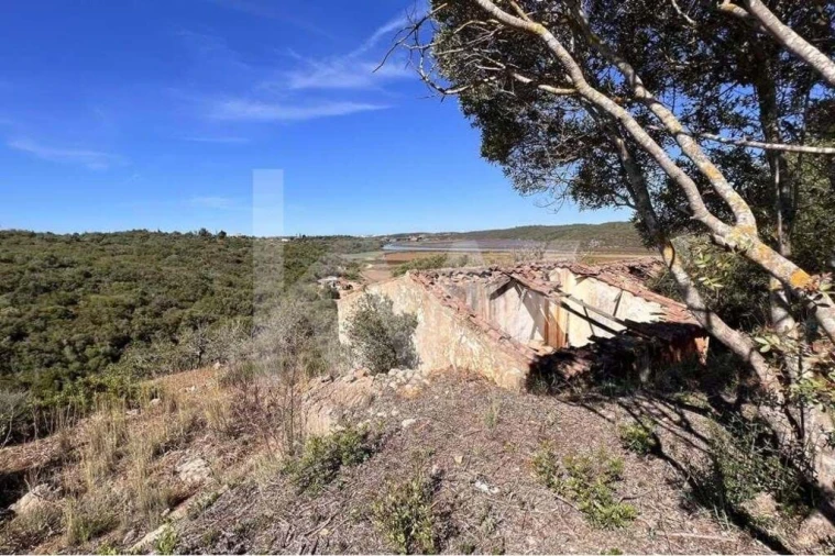 Moradia T1 para Venda em Estômbar e Parchal Foto 2