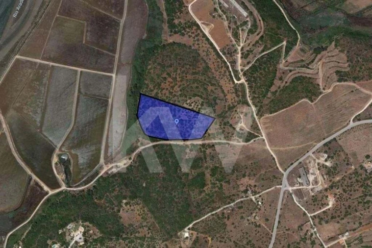 Moradia T1 para Venda em Estômbar e Parchal Foto 9