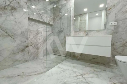 Apartamento T2 para Venda em Lagos (São Sebastião e Santa Maria)
