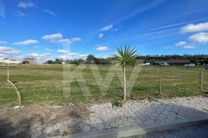 Terreno para Venda em Lagos (São Sebastião e Santa Maria)