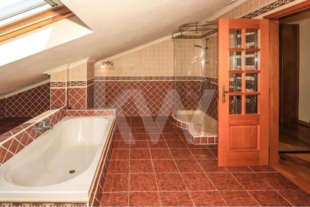 Moradia T3 para Venda em Lagos (São Sebastião e Santa Maria) Foto 37