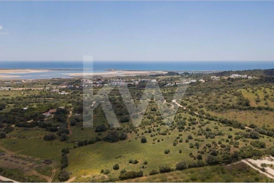 Terreno para Venda em Odiaxere Foto 2