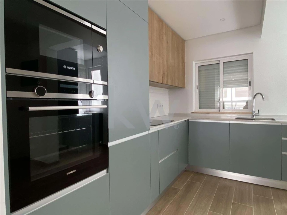 Apartamento T2 para Venda em Quarteira Foto 7